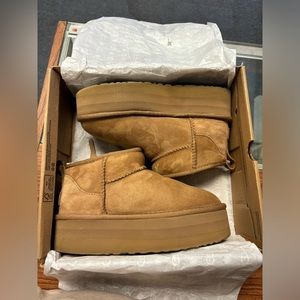 Ugg Ultra Mini Platform